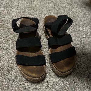 Black Steve Madden sandals